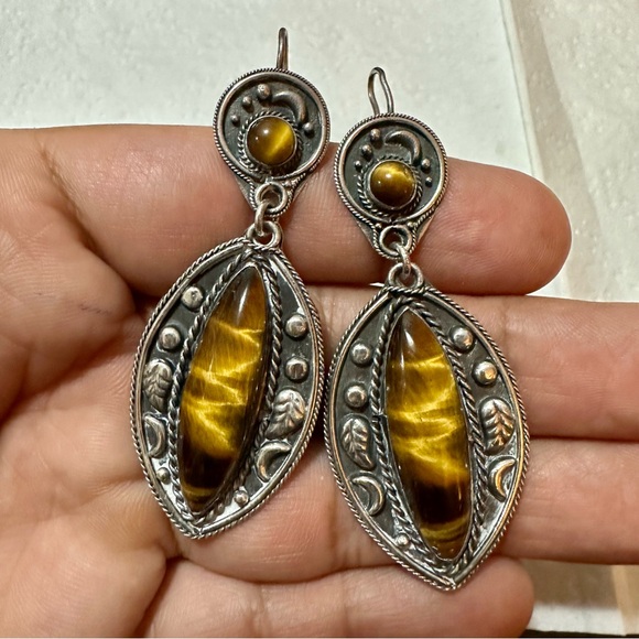 Native Jewelry - Sterling Silver Native Tiger's Eye Drop Earrings - Gold Brown Gemstones vintage